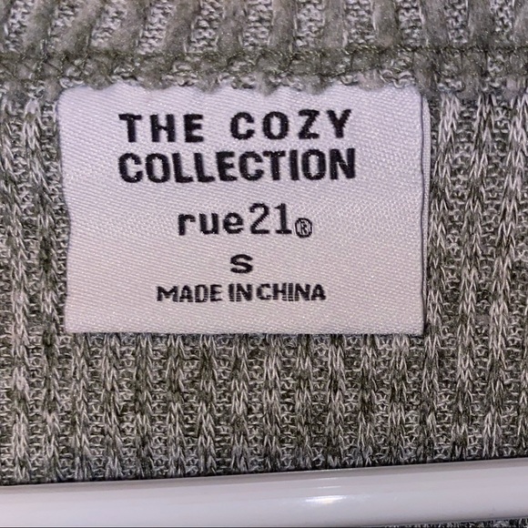 Rue 21 gray shirt from their cozy collection - Picture 2 of 3